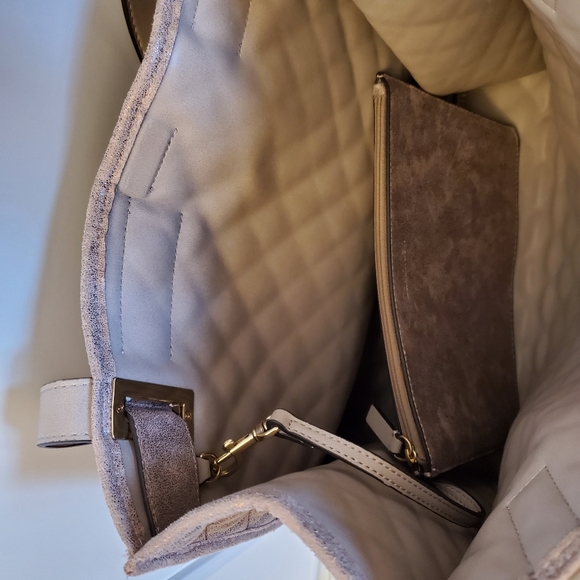 Calvin Klein Gold Tote - Picture 9 of 9